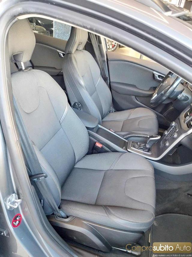 VOLVO V40 Cross Country D2 Geartronic Pro (Garanzia 12 Mesi)