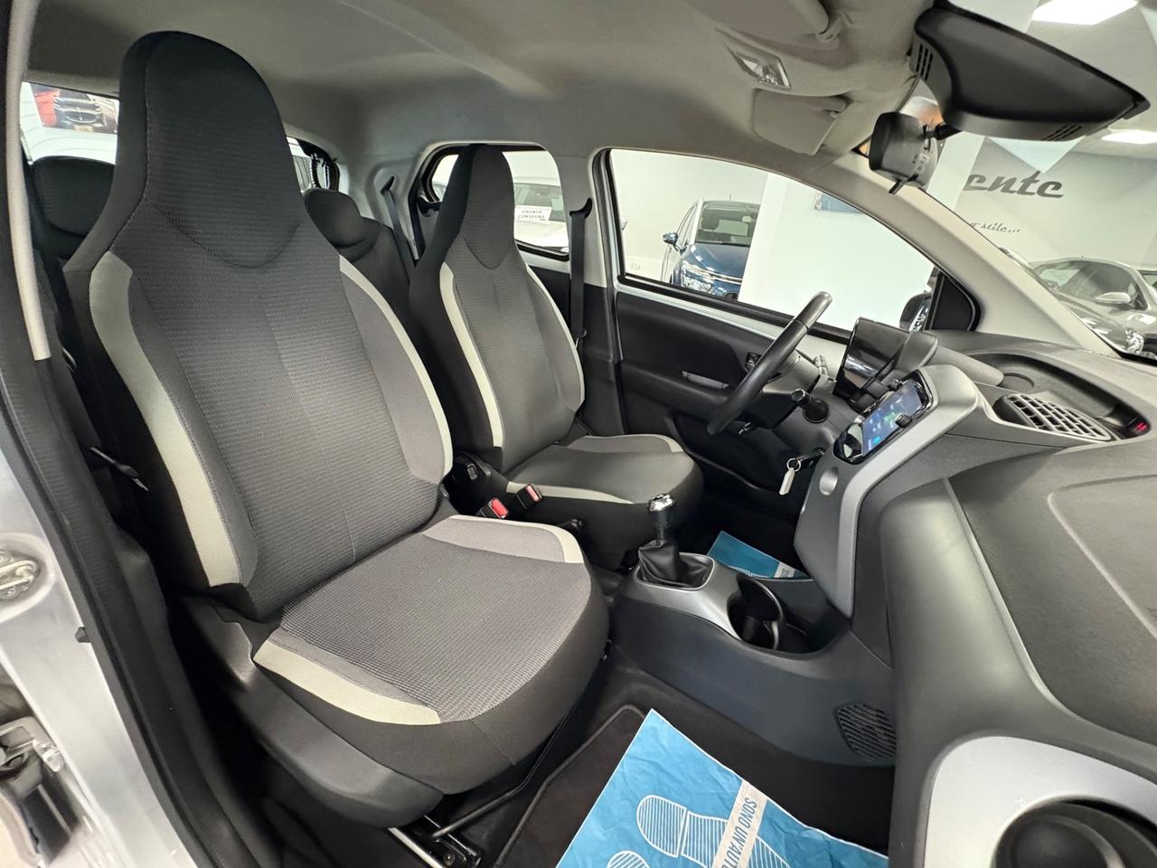 Toyota Aygo Connect 1.0 VVT-i 72 CV 5 porte x-fun