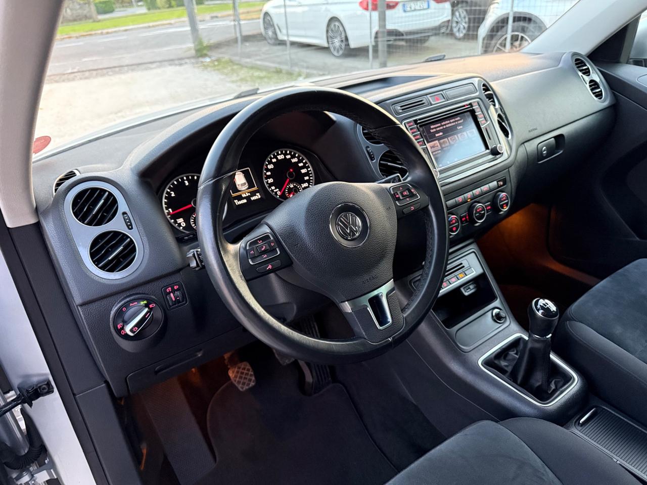 Volkswagen Tiguan 2.0 TDI 110 CV Sport & Style BlueMotion