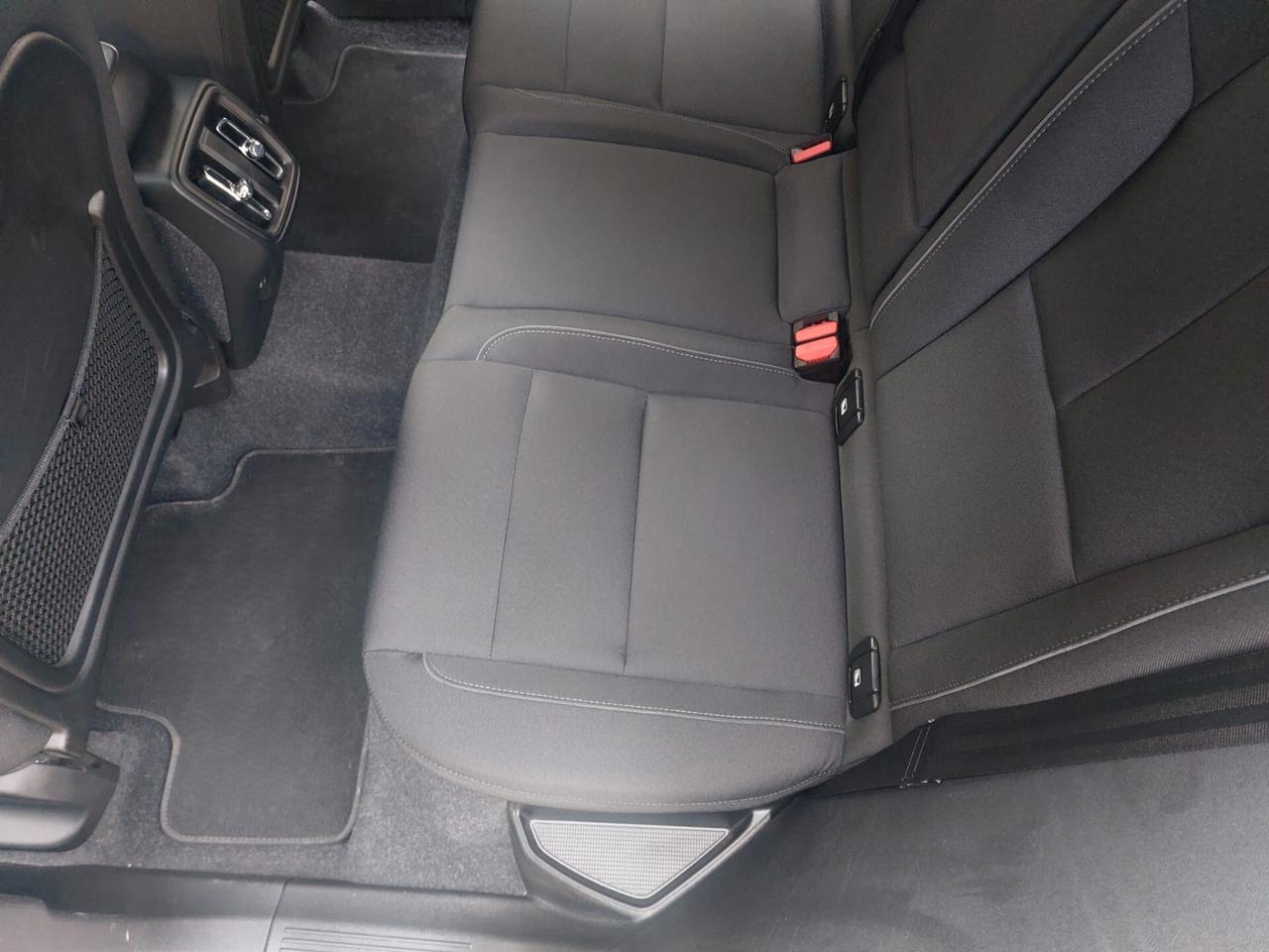 Volvo XC40 T2 Geartronic Momentum Pro