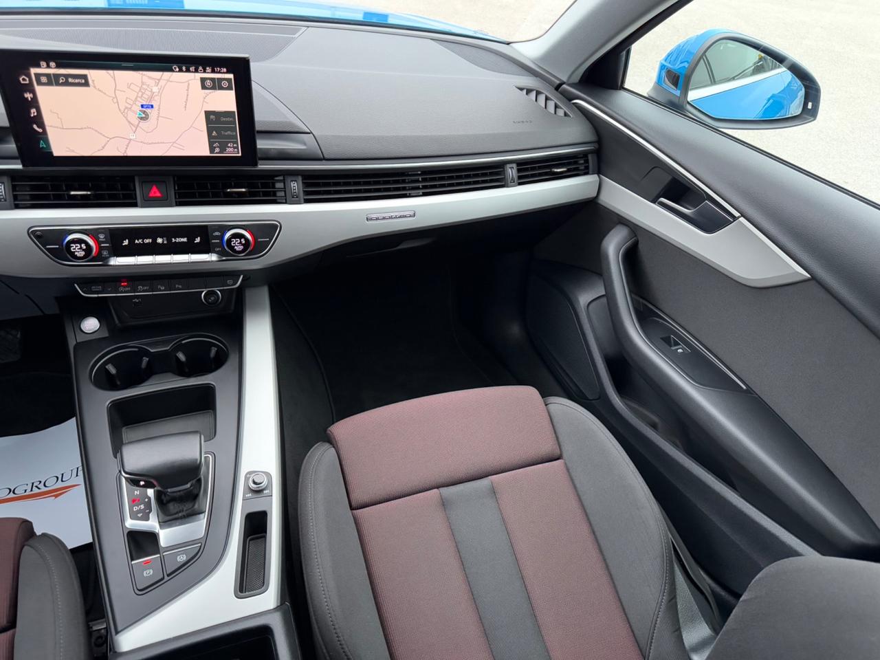 AUDI A4 Avant Quattro S-LINE - Virtual Led 18