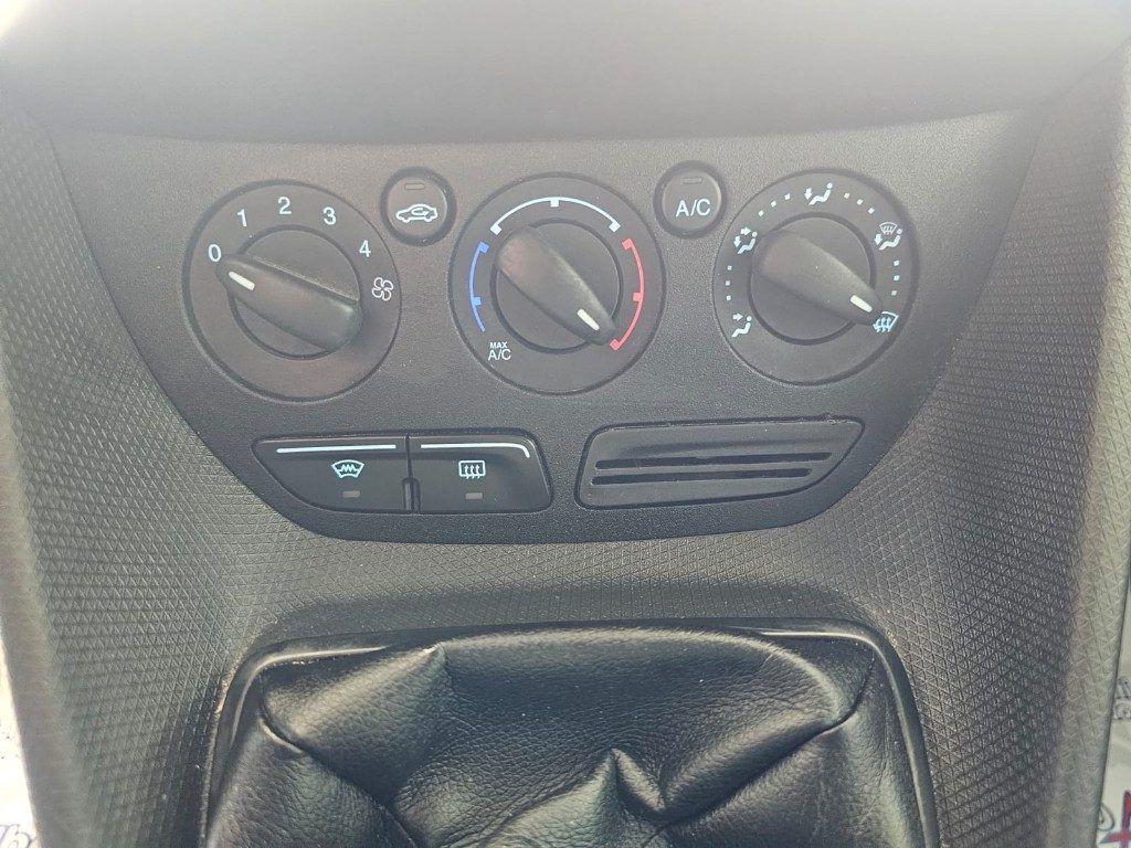 Ford Tourneo Connect 1.6 TDCi 115 CV 7 POSTI IVA COMPESA