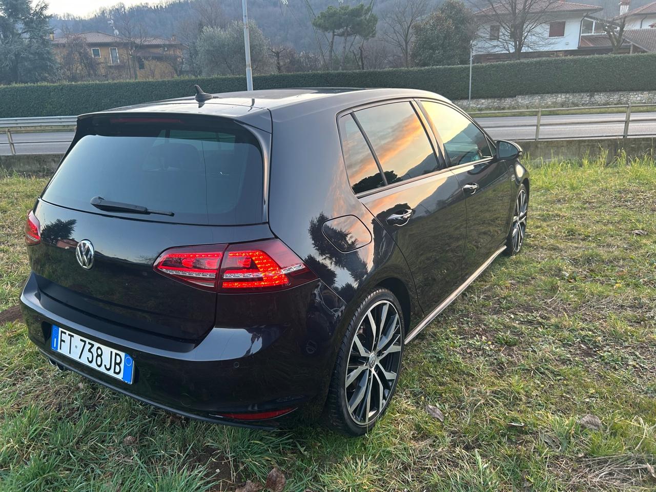 Volkswagen Golf Sportsvan 2.0 TDI DSG Highline BlueMotion Tech.