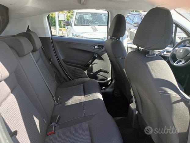 PEUGEOT 208 BlueHDi 75 S&S 5 porte Active
