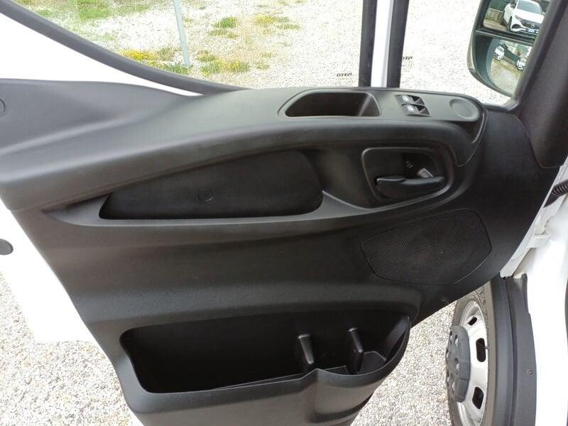Iveco Daily Daily 35 C16H3.0 3750 cab. HD