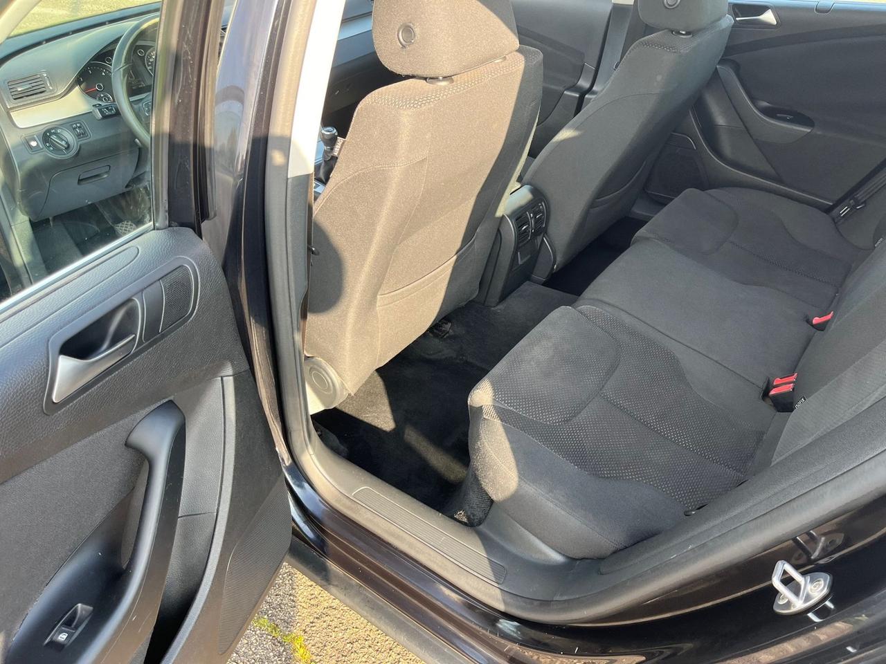 Volkswagen Passat 2.0 TDI Sw Unico - 2009