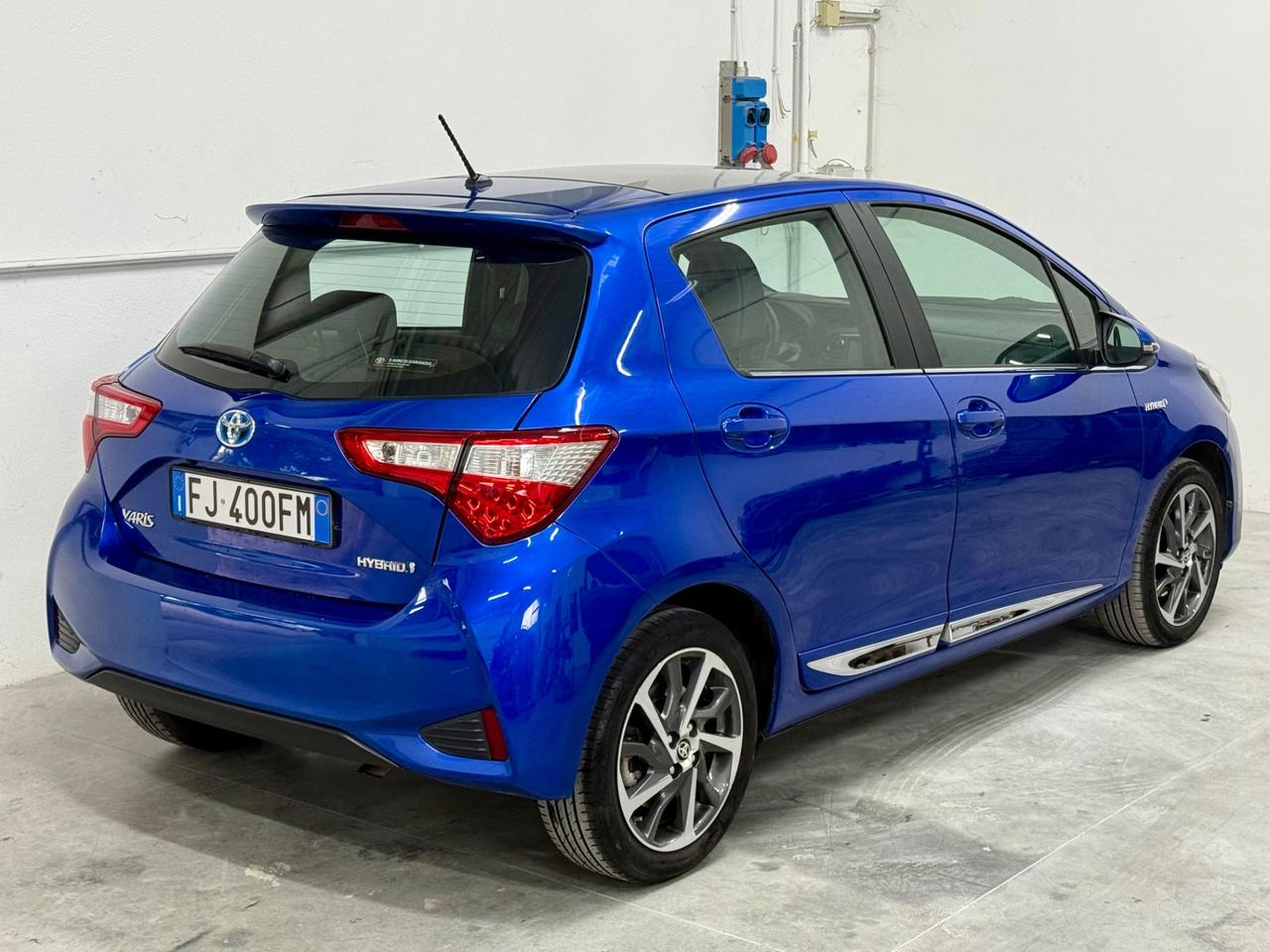 Toyota Yaris HYBRID AUTOMATICA