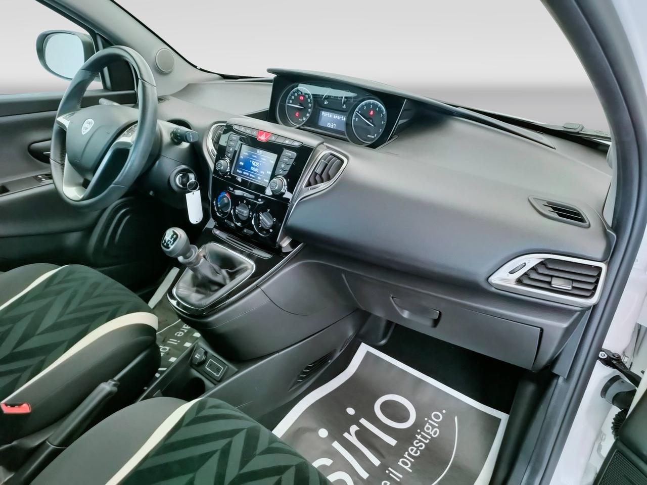 LANCIA Ypsilon III 2015 - Ypsilon 1.2 Gold 69cv