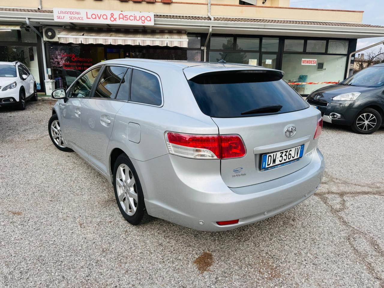 Toyota Avensis 2.2 D-Cat aut. Wagon Executive E5A