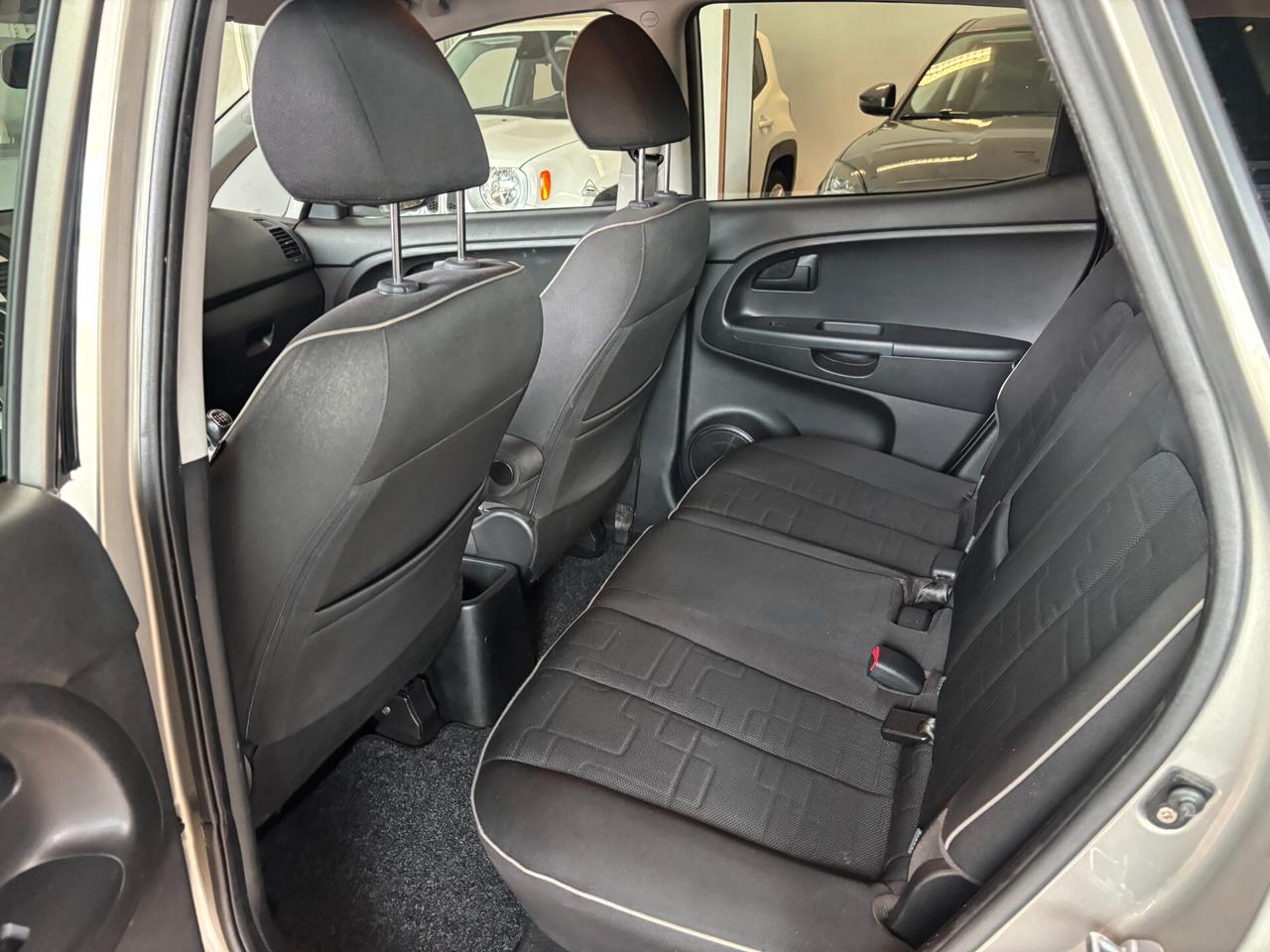 Kia Venga 1.4 CVVT Cool