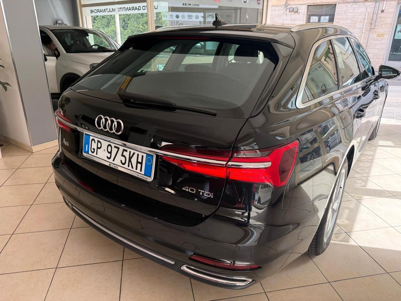 Audi A4 Avant 40 TDI quattro S tronic Business Advanced