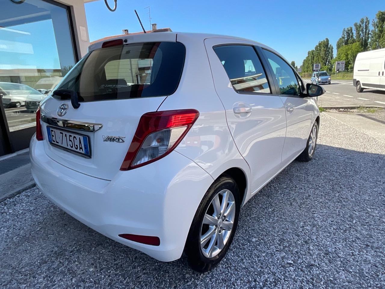 Toyota Yaris 1.4 D-4D 5 porte Lounge