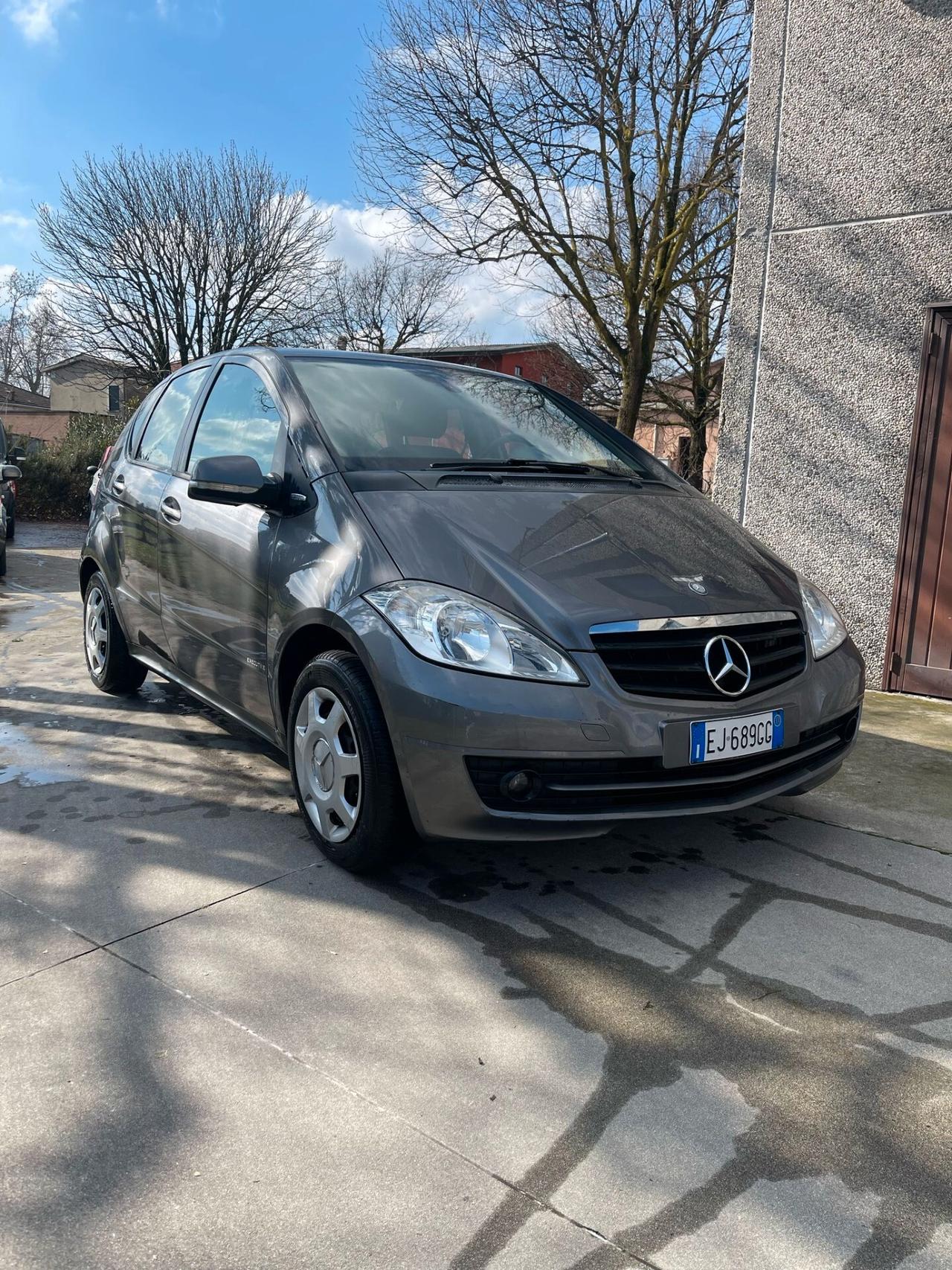 Mercedes-benz A 160 A 160 GPL BlueEFFICIENCY Coupé Special Edition