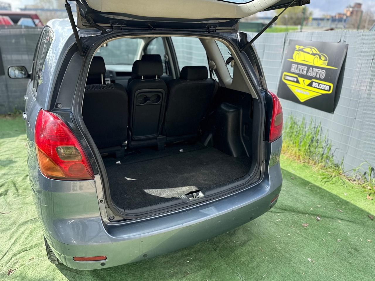 Toyota COROLLA VERSO 2.0 DIESEL NEOPATENTATI