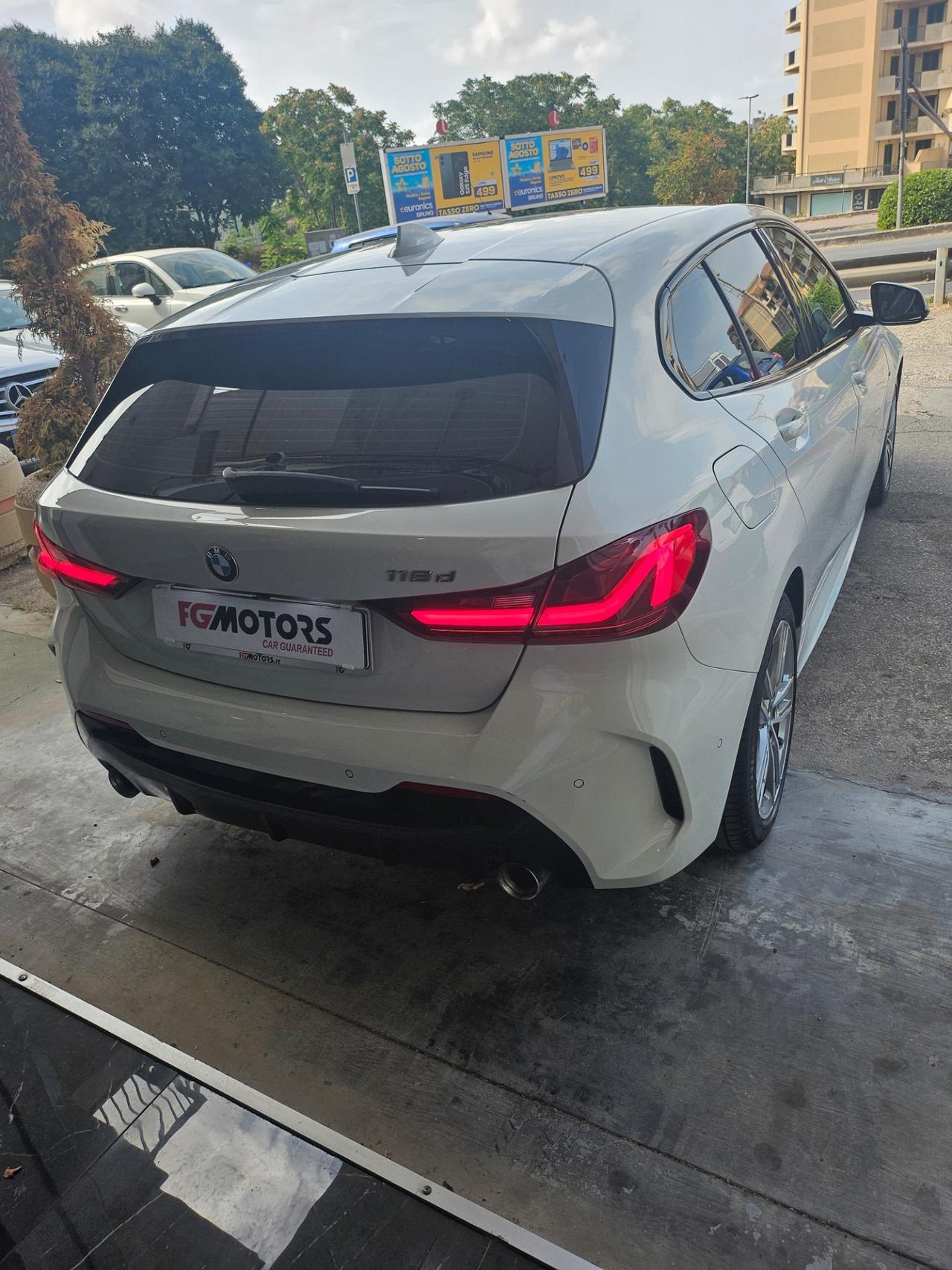 Bmw 118 118d 5p. Msport