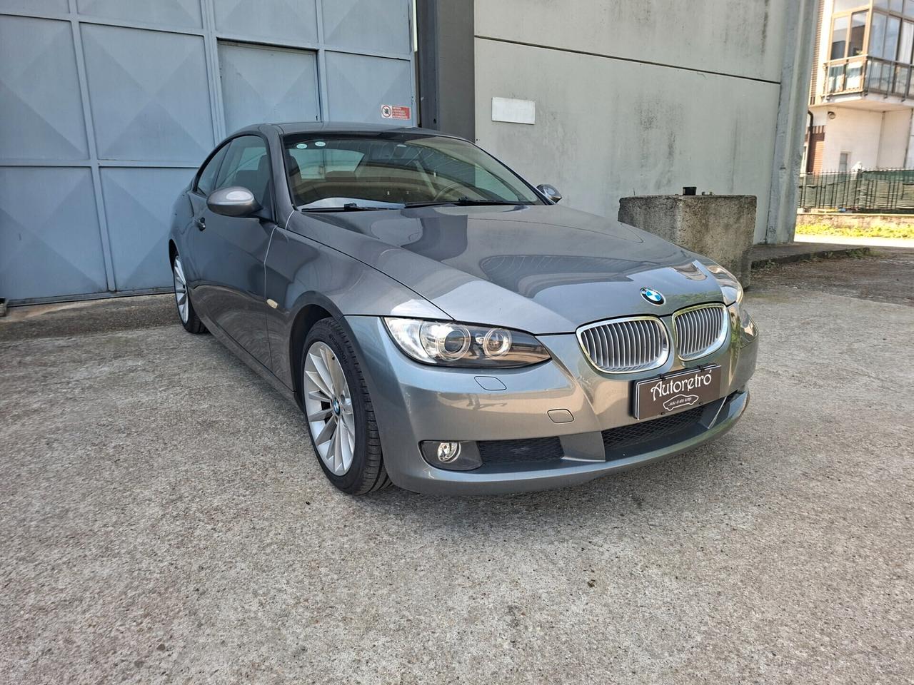 BMW 320i coupé E92 170 cv