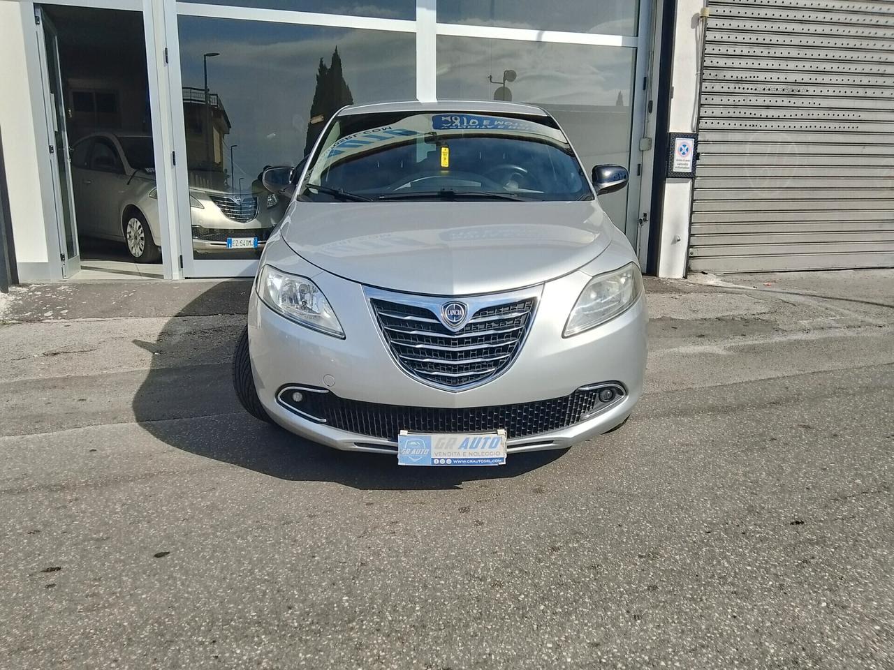 Lancia Ypsilon 1.2 69 CV 5 porte S&S Gold GPL