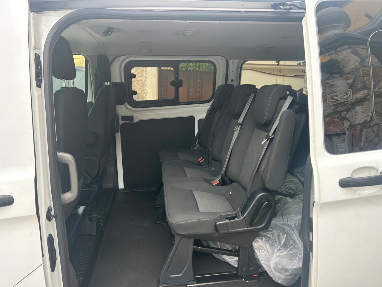 Ford Transit Custom 320 2.0 EcoBlue Hybrid 130 PC Combi Trend