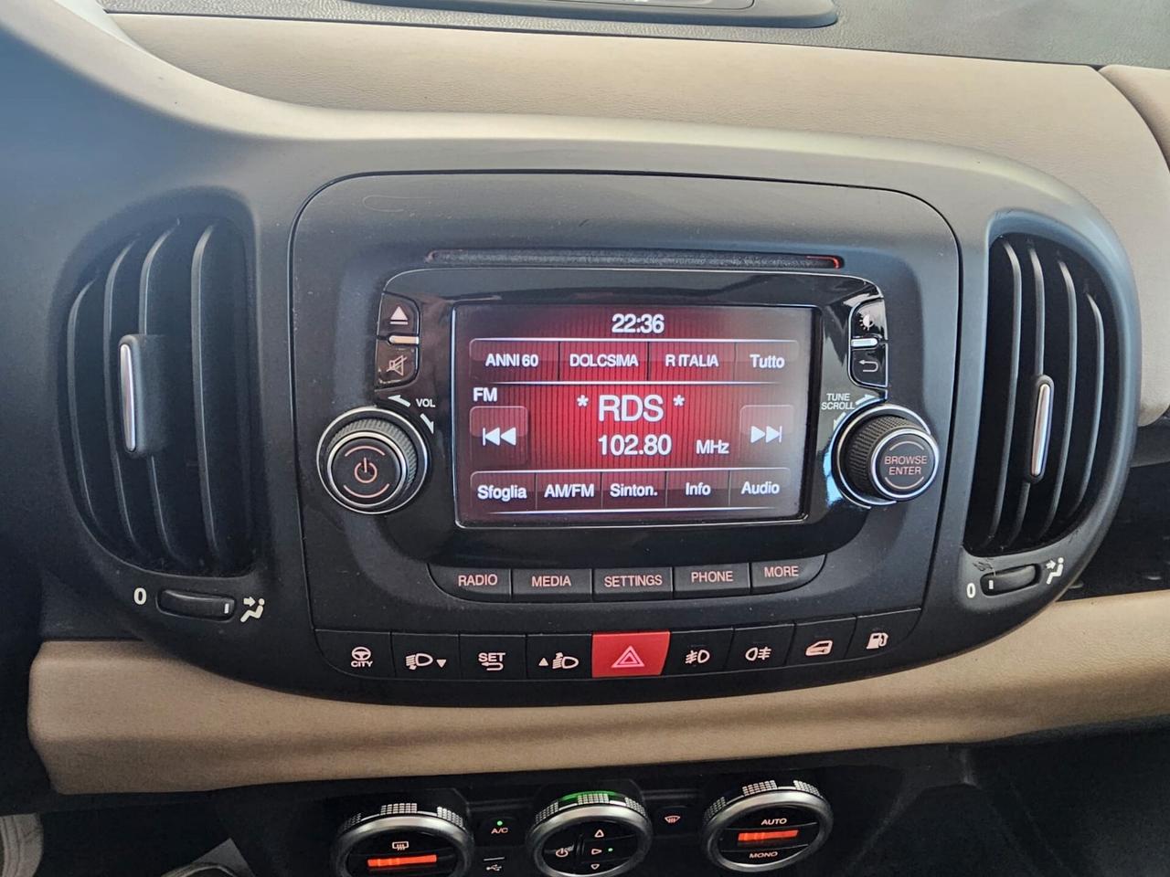 Fiat 500L 0.9 TwinAir Turbo Natural Power Panoramic Edition + tetto apribile