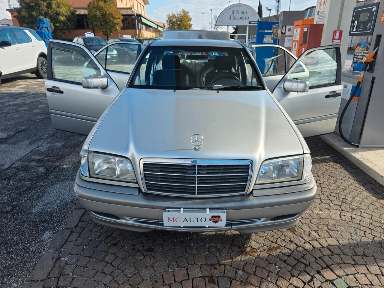 Mercedes-benz C 200 cat Classic con 167.000km Neopatentati ok