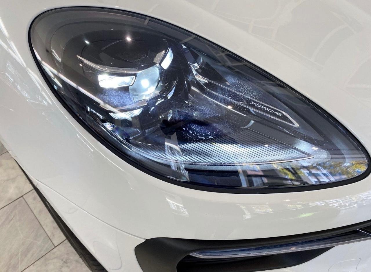 Porsche Macan 2.0 Turbo Benzina Nuovo modello 265cv