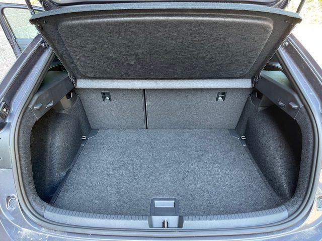 VOLKSWAGEN Taigo TSI 110CV R-LINE UNIPROPRIETARIO CERCHI DA 18"