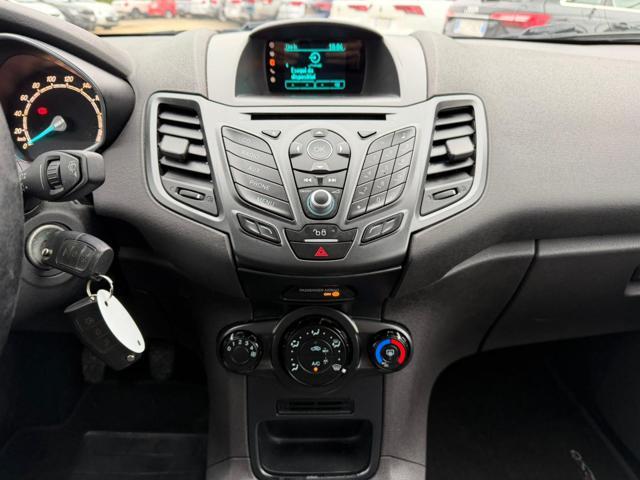 FORD Fiesta 1.4 5 porte Bz.- GPL OK NEOPATENTATI