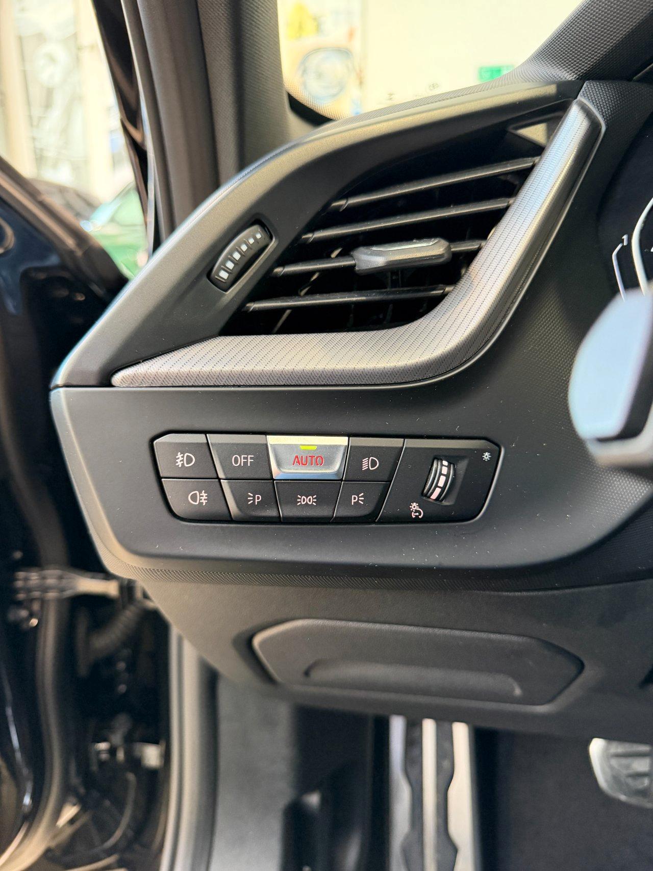 BMW 118 d Msport auto - LED - 18" - Carplay - Pack Luci