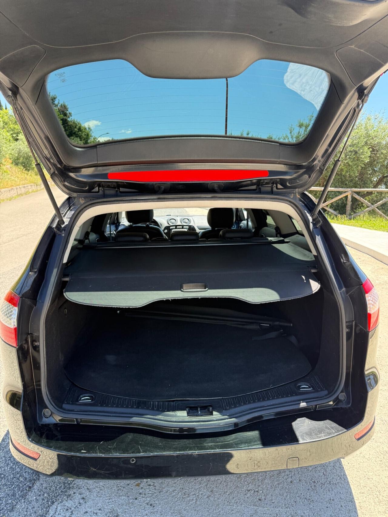 Ford Mondeo 2.0 TDCi 140 CV Station Wagon Titanium DPF
