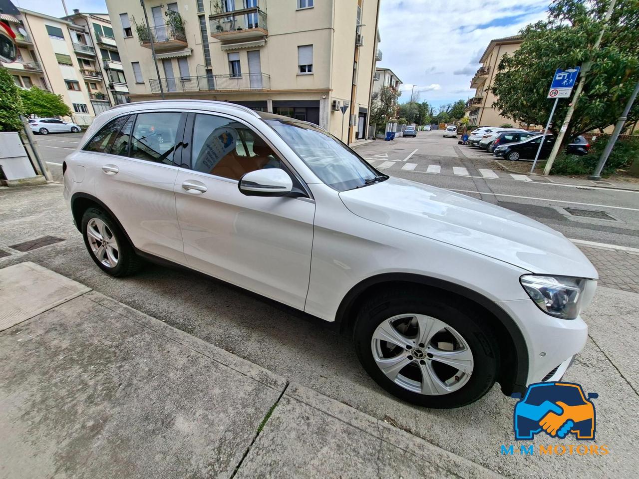 Mercedes-Benz GLC 220 D 4 MATIC premium + tetto apribile