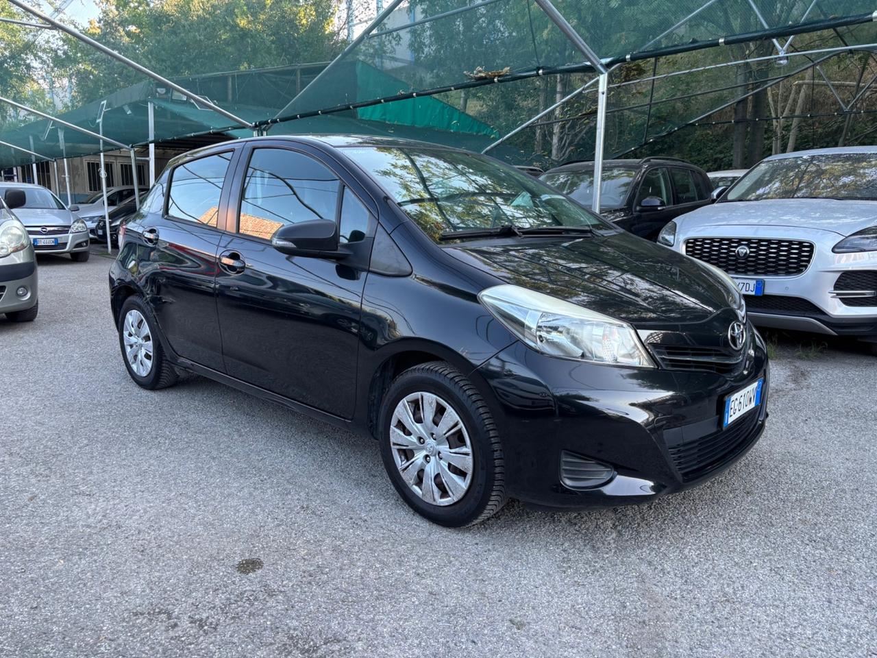 Toyota Yaris 1.0 5 porte Lounge OK NEOPATENTATI