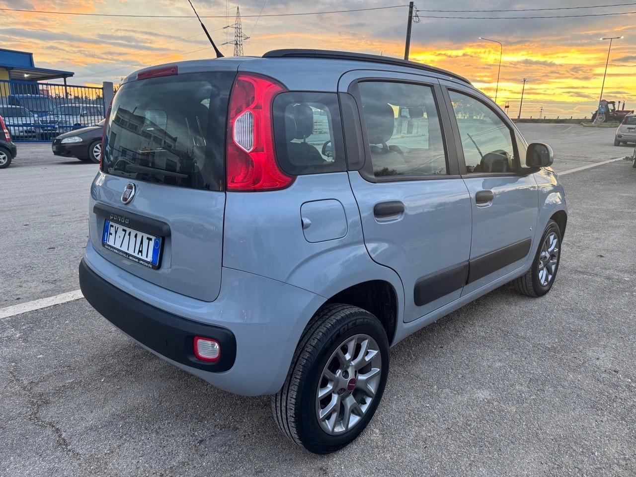 Fiat Panda 0.9 TwinAir Turbo Natural Power Lounge