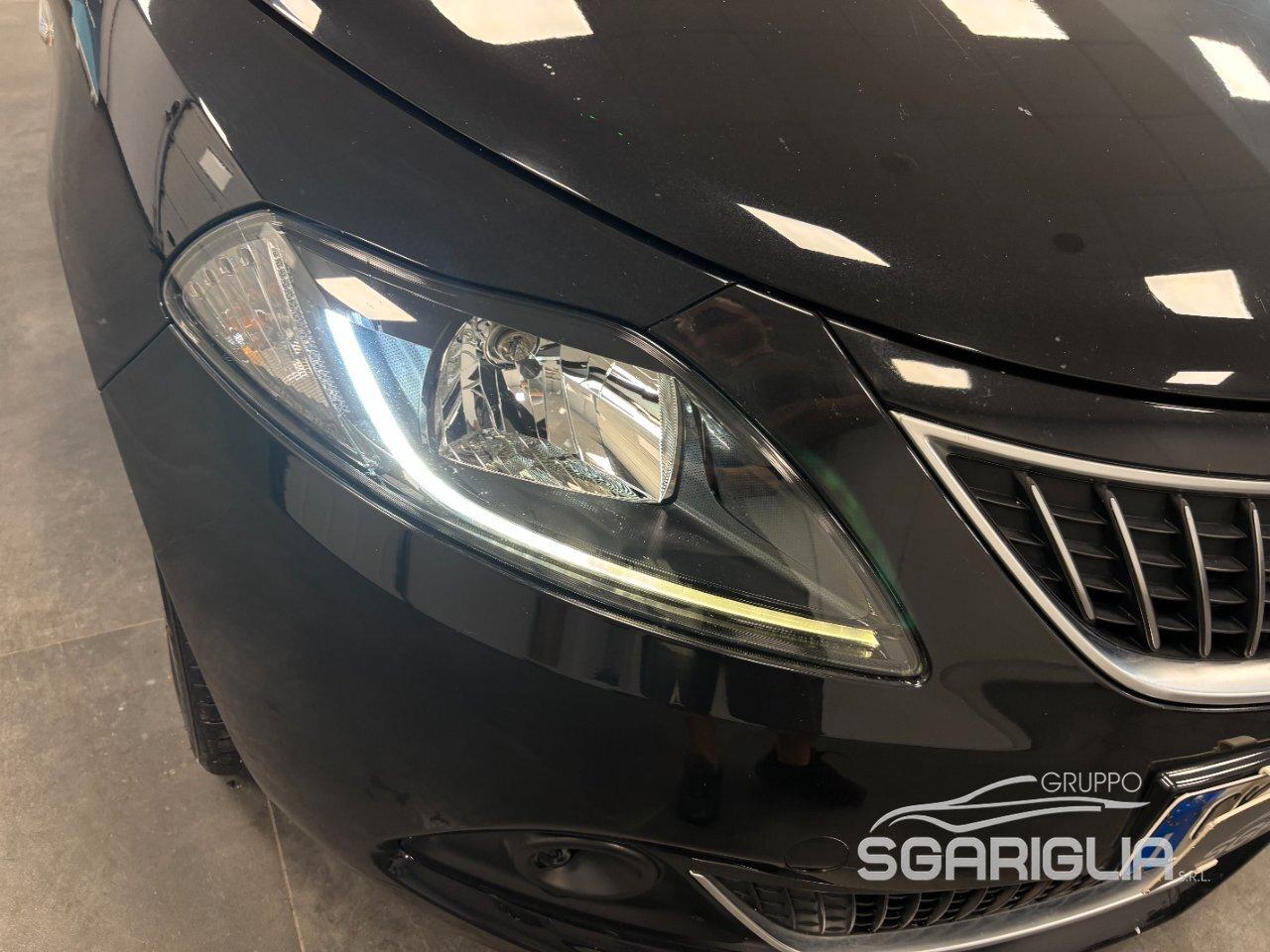 Lancia Ypsilon 1.0 Benzina Hybrid Ecochic Gold 5 Porte