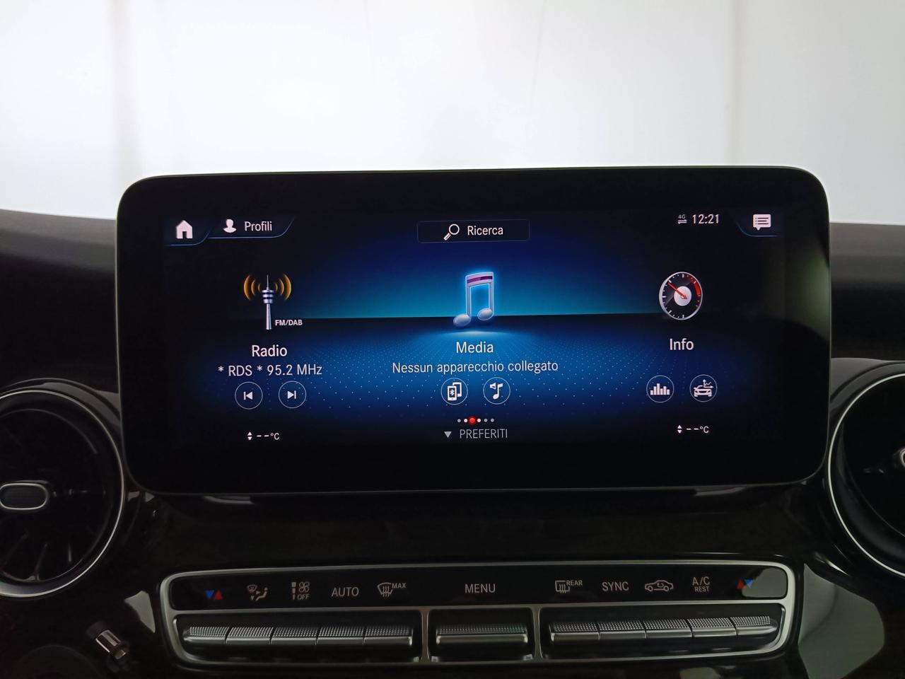 Mercedes-Benz Classe V - W447 2019 Extralong - V Extralong 300 d Premium 4matic auto