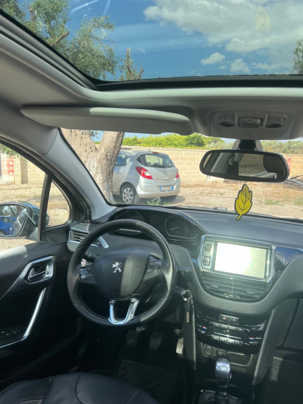 Peugeot 2008 1.6 e-HDi 115 CV Stop&Start Allure con tetto panoramico
