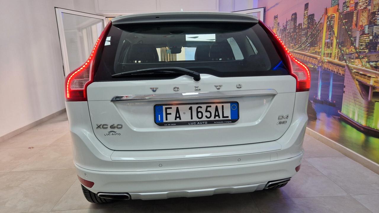 Volvo XC 60 XC60 D4 AWD R-design Momentum