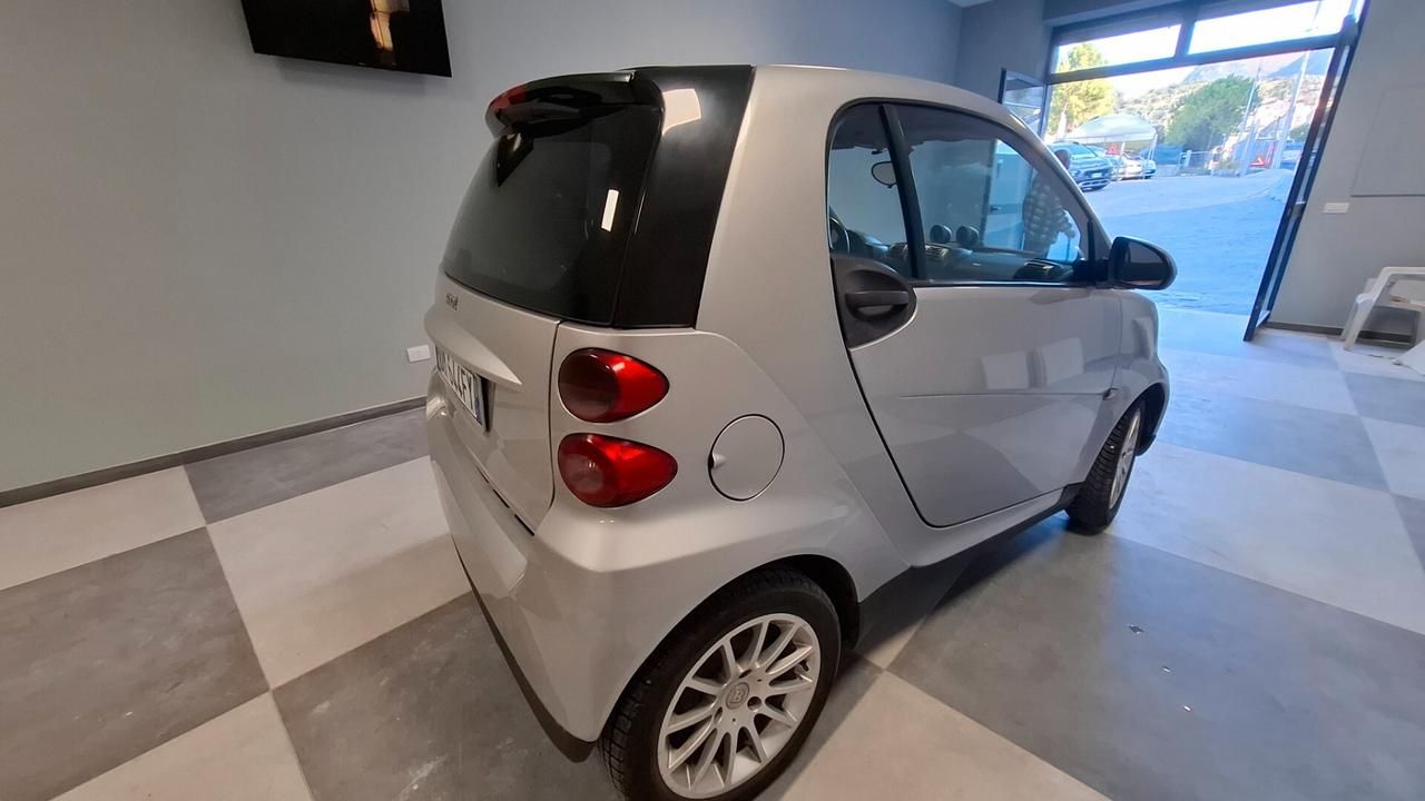 Smart ForTwo 1000 62 kW coupé pulse