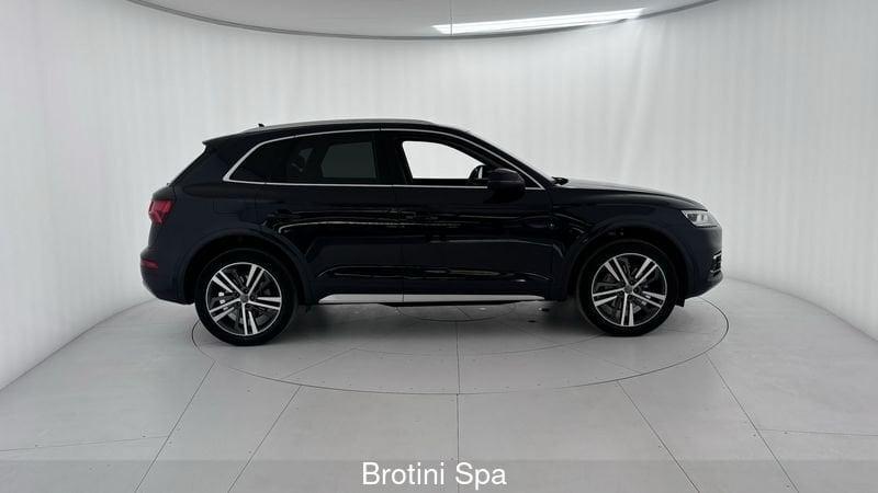 Audi Q5 40 TDI quattro S tronic Business Sport