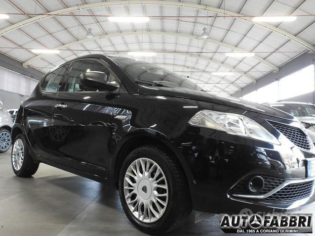 LANCIA - Ypsilon - 1.2 69 CV 5 porte Elefantino