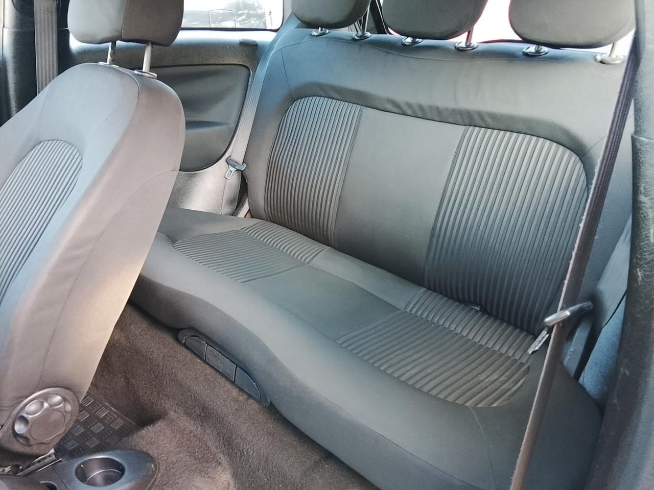 Lancia Ypsilon 1.2 argento
