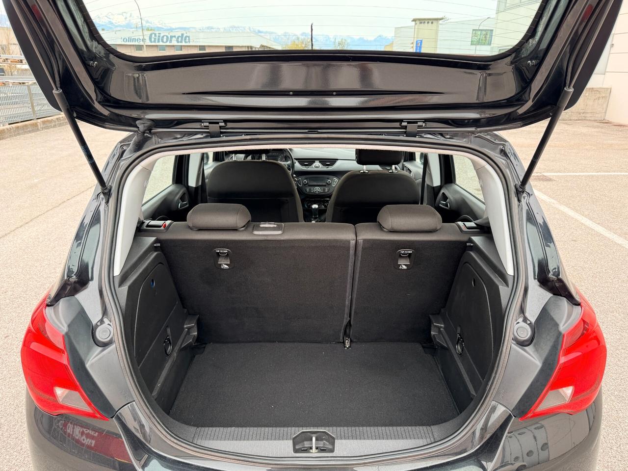 Opel Corsa 1.4 90CV GPL Tech 5 porte n-Joy