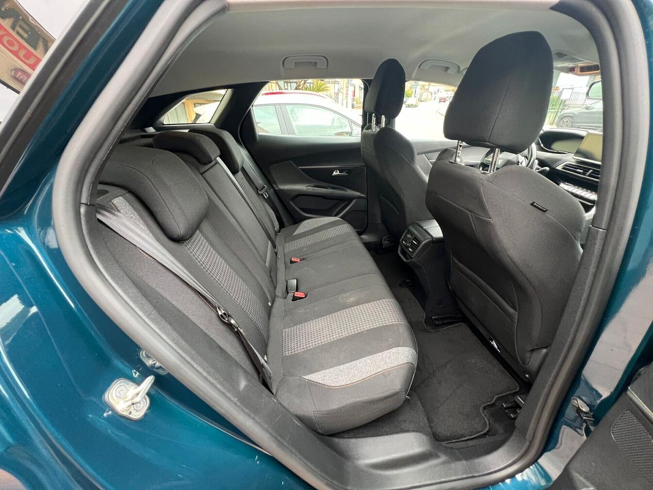 Peugeot 3008 BlueHDi 130 S&S EAT8 Allure Pack