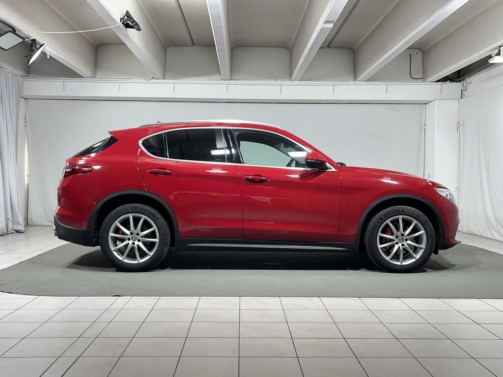 Alfa Romeo Stelvio 2.0 t Executive Q4 280cv auto my19