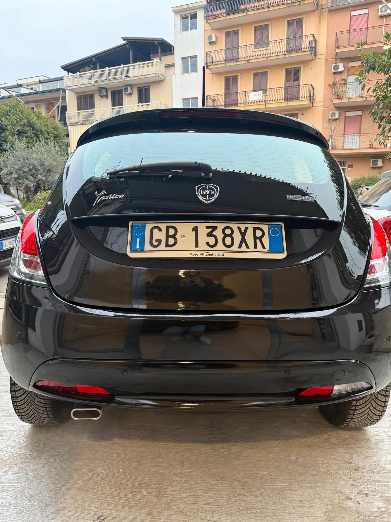 Lancia Ypsilon 1.0 FireFly 5 porte S&S Hybrid Ecochic Gold