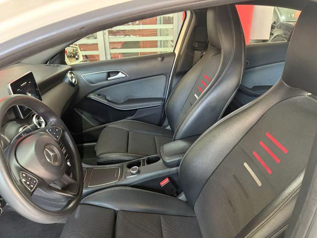 MERCEDES-BENZ A 200 d Automatic 4Matic Premium