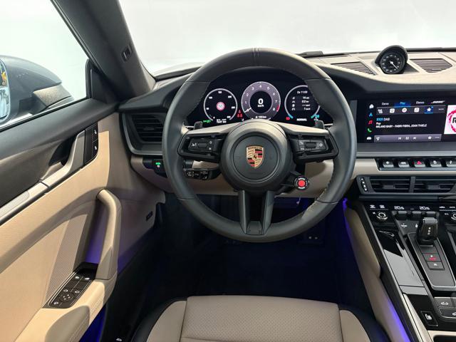 PORSCHE 992 Carrera