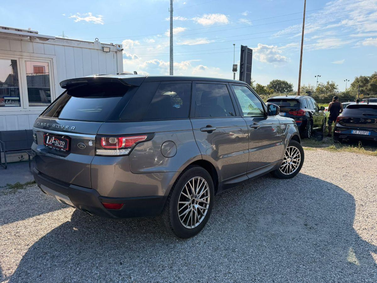 LAND ROVER - Range Rover Sport - 3.0 TDV6 HSE