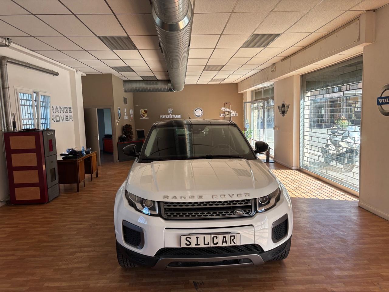 Land Rover Range Evoque 2.0 TD4 150 CV 5p. Pure