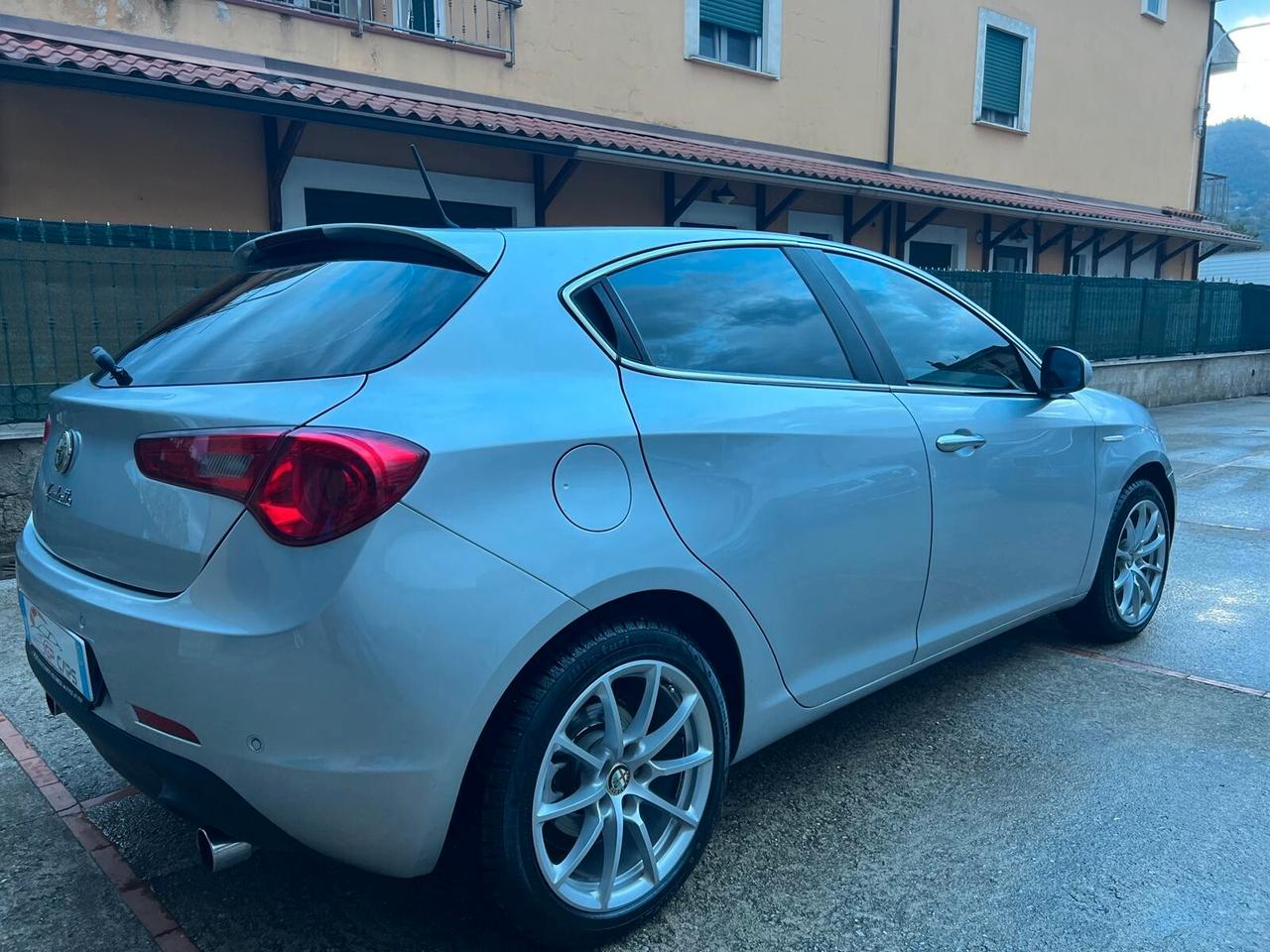 Alfa Romeo Giulietta 2.0 JTDm-2 170 CV Distinctive