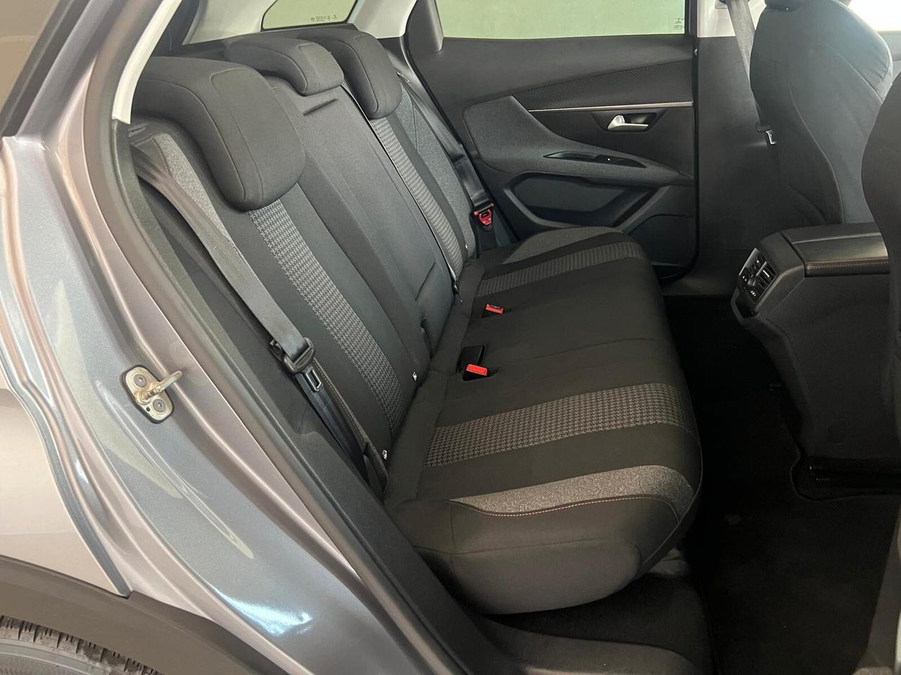 Peugeot 3008 BlueHDi 130 S&S EAT8 Active 2019